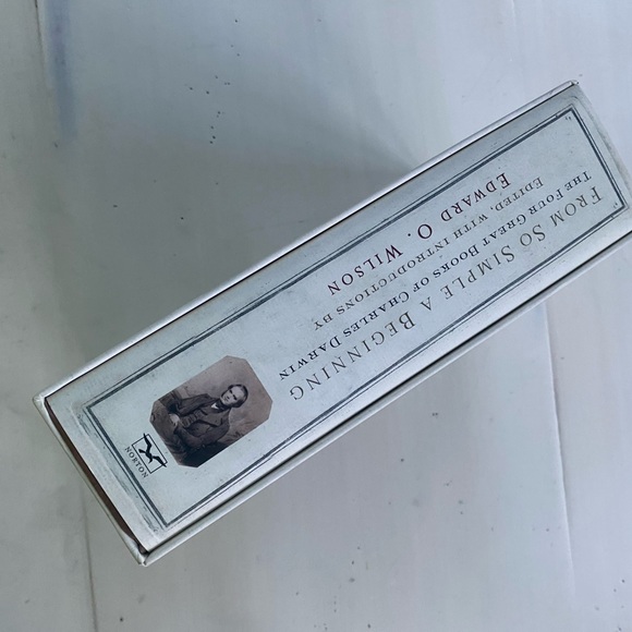 From So Simple A Beginning Charles Darwin BRAND NEW - Picture 4 of 5